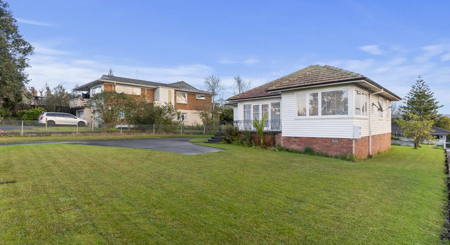  at 4208 Great North Road, Glendene, Auckland