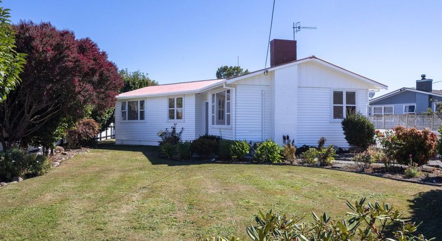  at 2 Laurel Place, Awapuni, Palmerston North, Manawatu / Whanganui