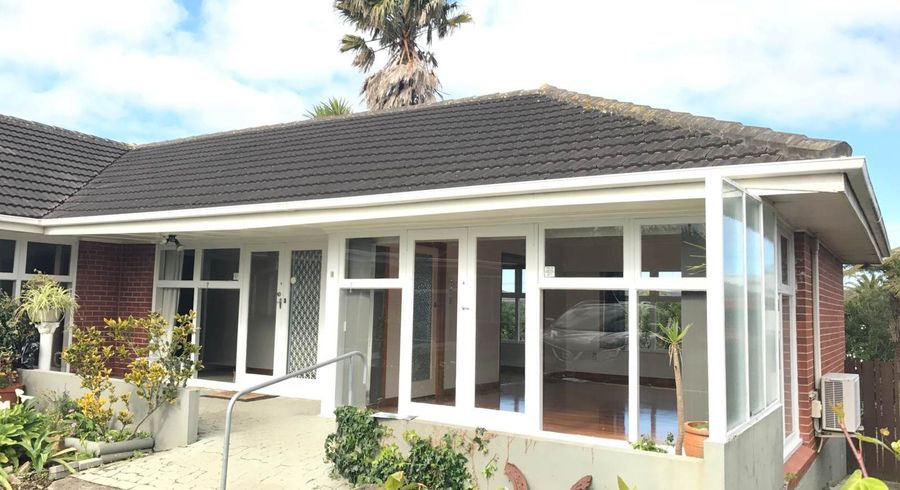  at 4/18 Tawhiri Road, One Tree Hill, Auckland City, Auckland