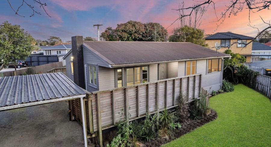  at 34 Edwards Avenue, Henderson, Waitakere City, Auckland