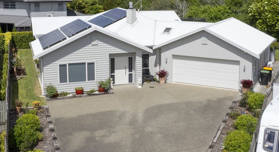  at 10 Waiora Place, Pyes Pa, Tauranga