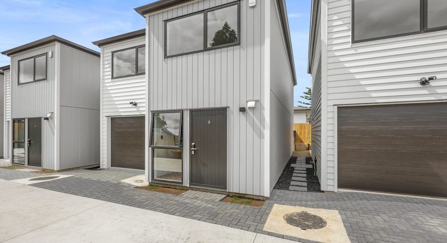  at 4 Bettina Place, Manurewa, Manukau City, Auckland