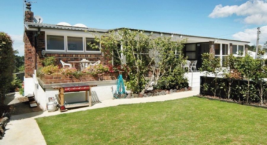  at 87 Donovan Street, Blockhouse Bay, Auckland