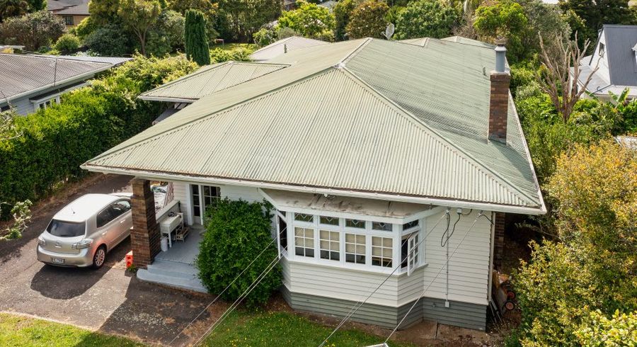  at New Lynn, Waitakere City, Auckland