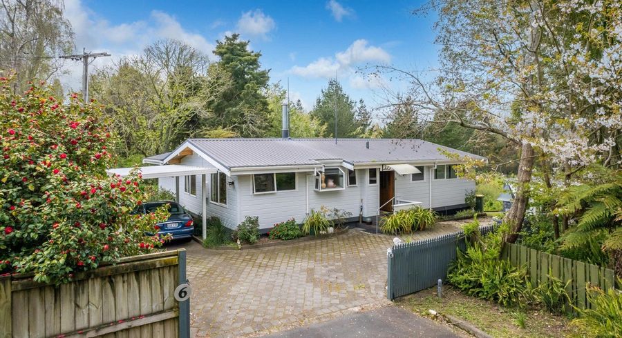  at 6 Cotebrooke Lane, Hillcrest, Hamilton