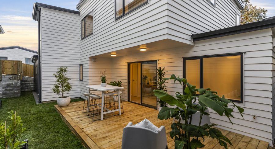  at 18 Kathleen Street, Totara Vale, Auckland