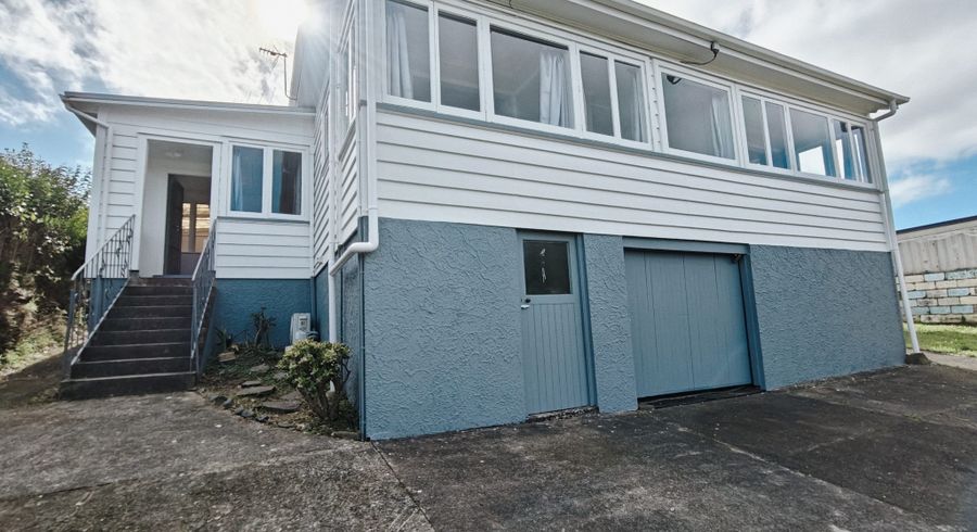  at 34 Tiverton Road, New Windsor, Auckland City, Auckland