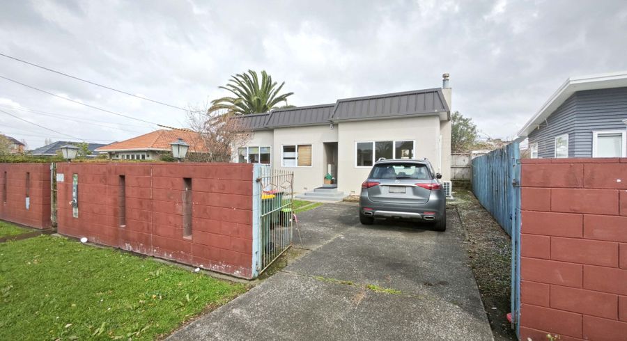 at 85 Nile Road, Milford, North Shore City, Auckland