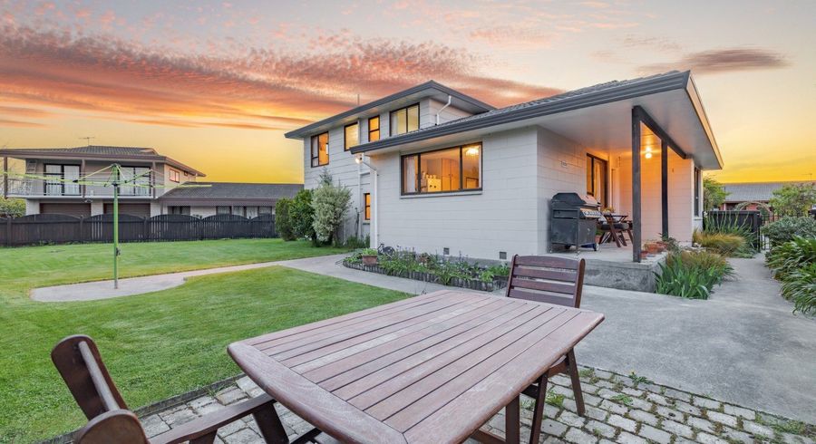  at 8 Langham Place, Redwood, Christchurch City, Canterbury