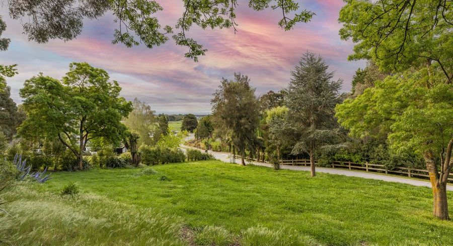  at 11 Saddle Vale Rise, Kennedy's Bush, Christchurch City, Canterbury