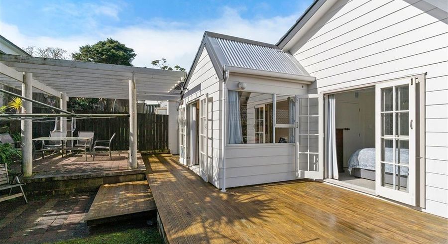  at 19 Simon Ellice Drive, Bayview, Auckland