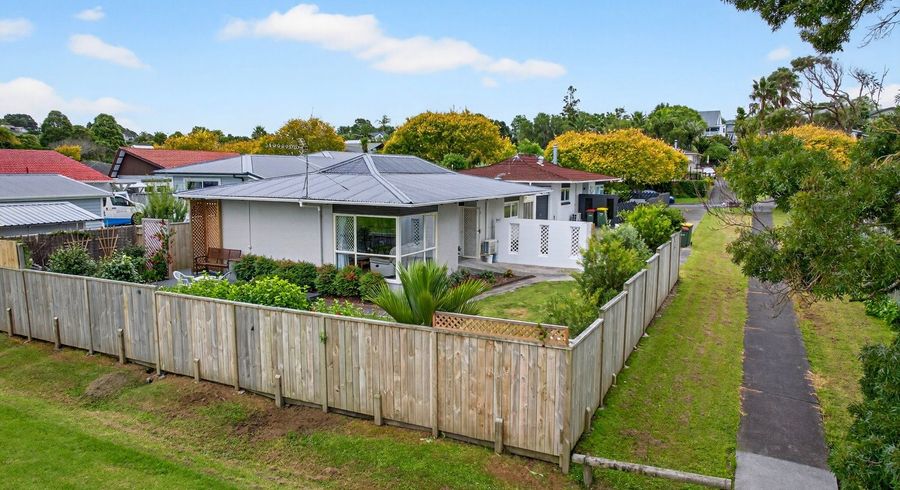  at 29a Thorburn Avenue, Red Beach, Rodney, Auckland