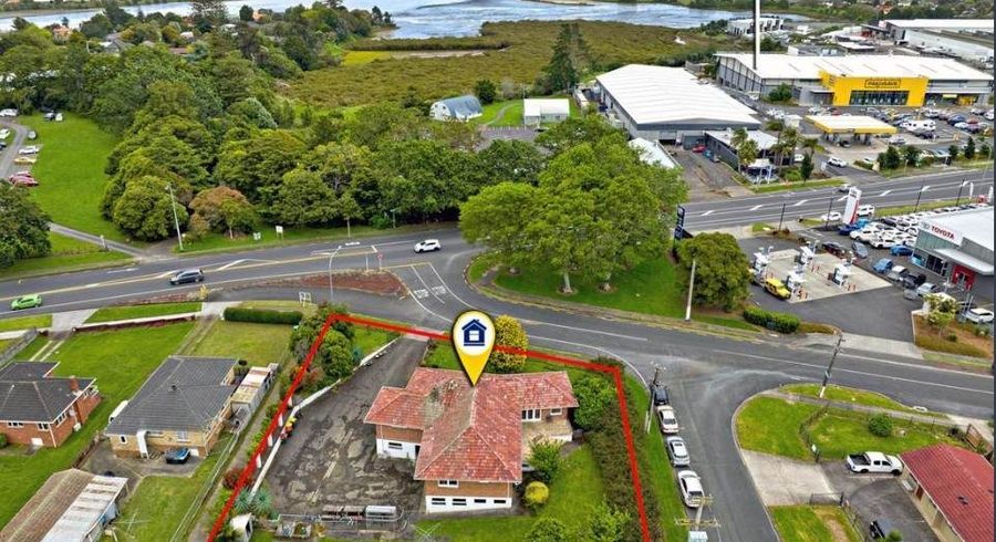  at 2 Great South Road, Papakura, Papakura, Auckland