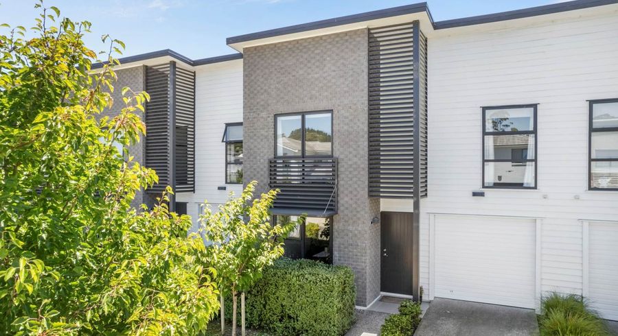  at 20 Vincent McGrath Crescent, Swanson, Waitakere City, Auckland