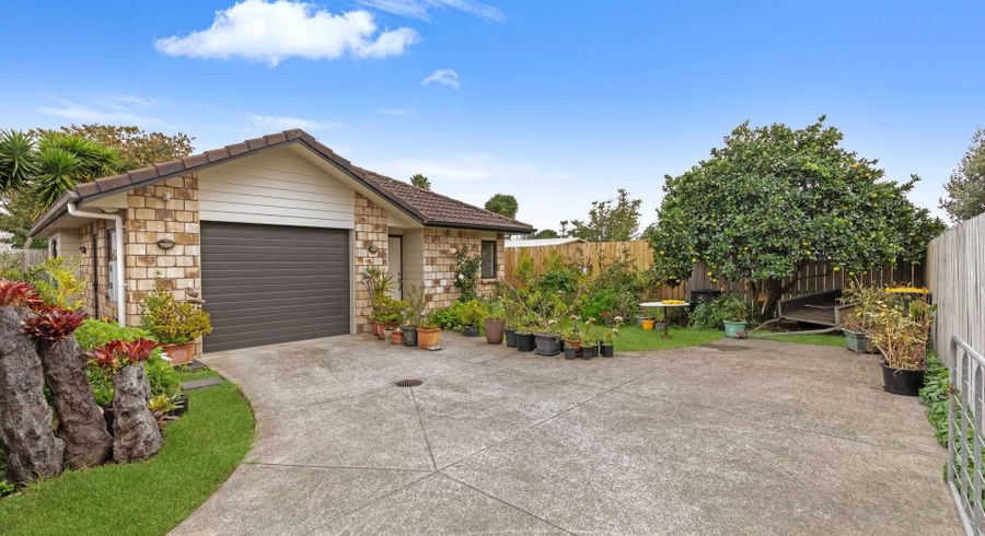  at 104B Racecourse Road, Waiuku, Franklin, Auckland
