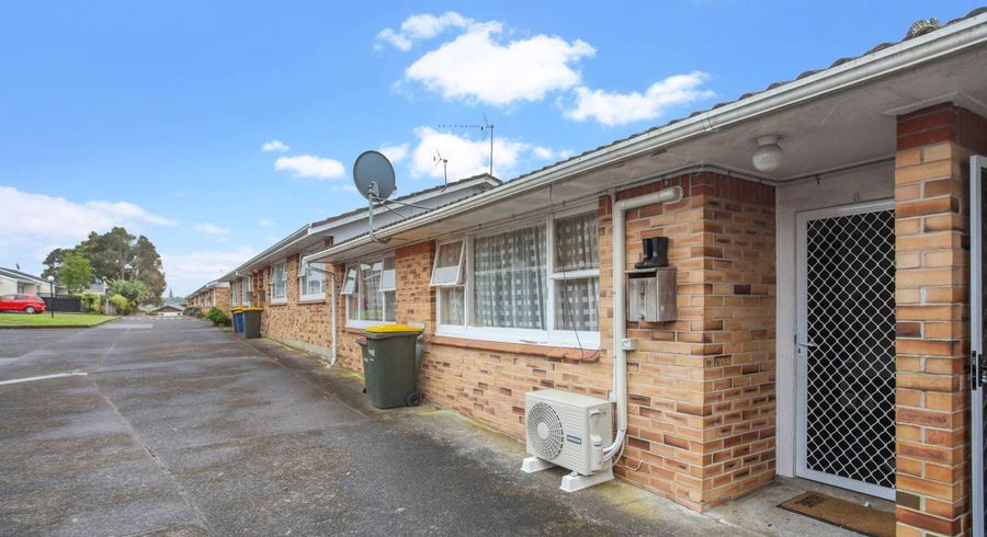  at 8/85 Edmonton Road, Henderson, Waitakere City, Auckland