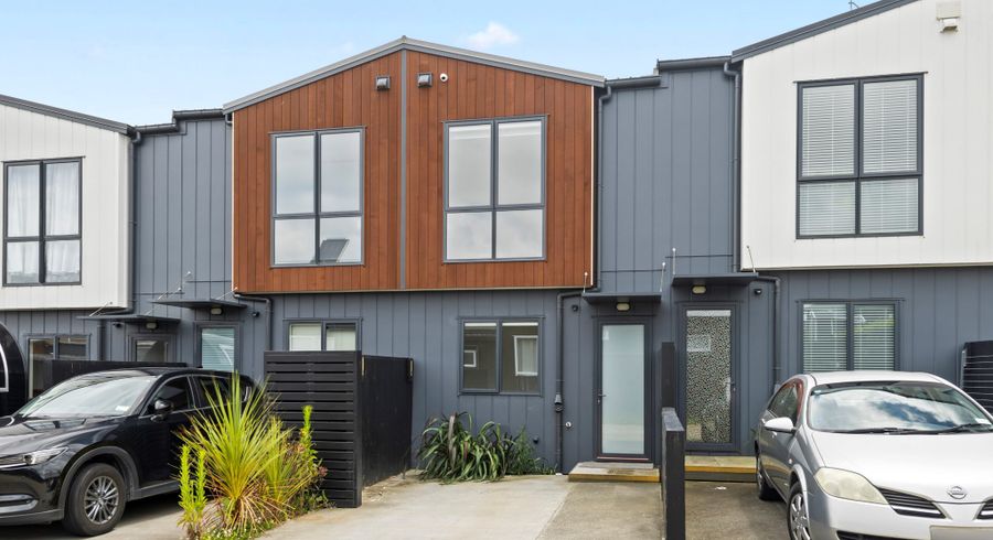  at 9 Bugle Road, Totara Park, Manukau City, Auckland