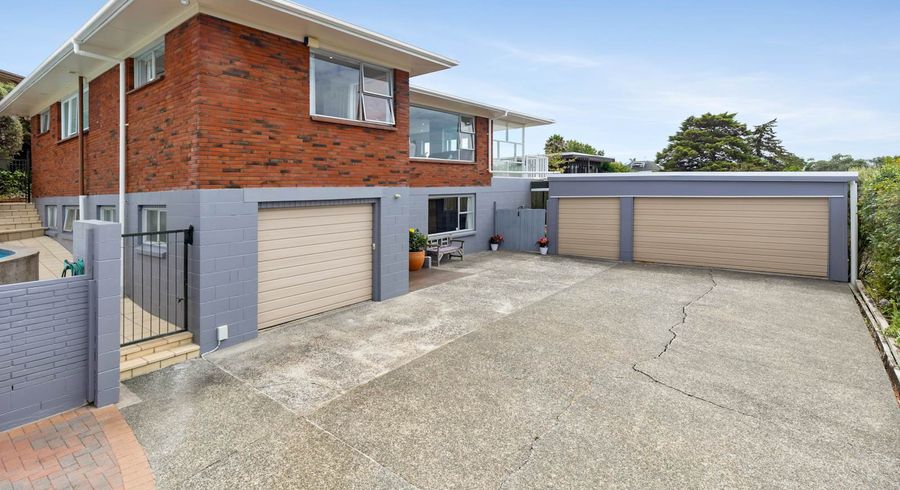  at 15 Margaret Place, Milford, Auckland