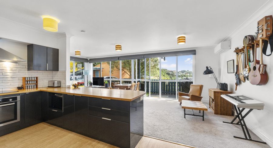  at 2 Pari Tai Way, HOUGHTON BAY 6023, WELLINGTON