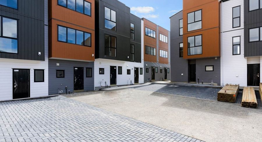  at 12/198 Sunnynook Road, Wairau Valley, North Shore City, Auckland