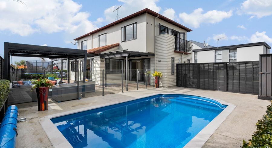  at 72 Mount Taylor Drive, Glendowie, Auckland City, Auckland