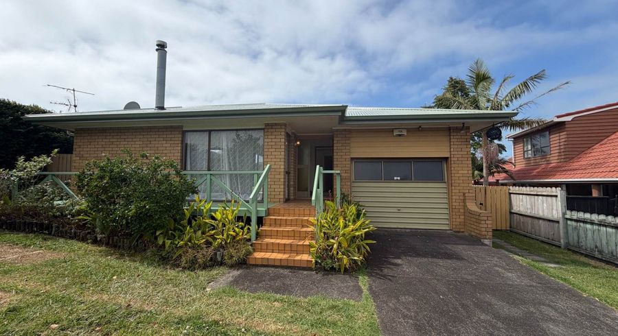  at 121 Lake Road, Belmont, North Shore City, Auckland