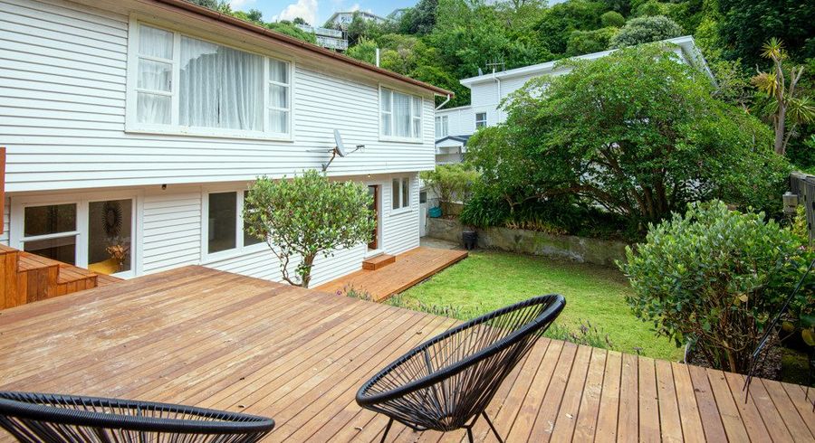  at 20B Kellsmere Crescent, Island Bay, Wellington