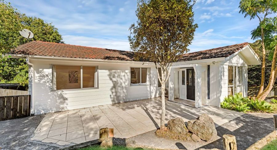  at 20 Finn Place, Totara Vale, North Shore City, Auckland