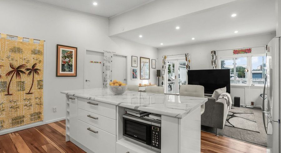  at 21 Tuatoru Street, Eastbourne, Lower Hutt, Wellington