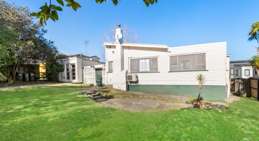  at 77 Tiverton Road, Avondale, Auckland City, Auckland