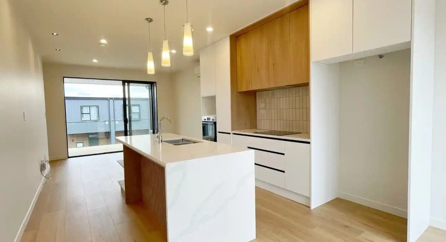  at 9 Heketara Way, Massey, Waitakere City, Auckland