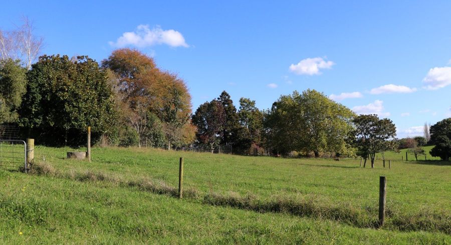  at 2220 Kakaramea Road, Hamilton