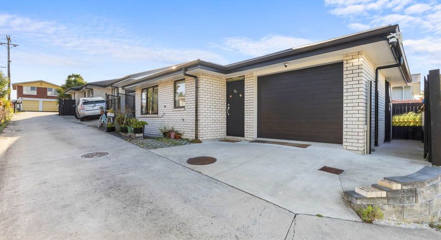  at 9B Hollinbrigg Place, Manurewa, Manukau City, Auckland