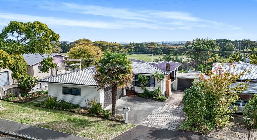  at 88 Houchens Road, Glenview, Hamilton