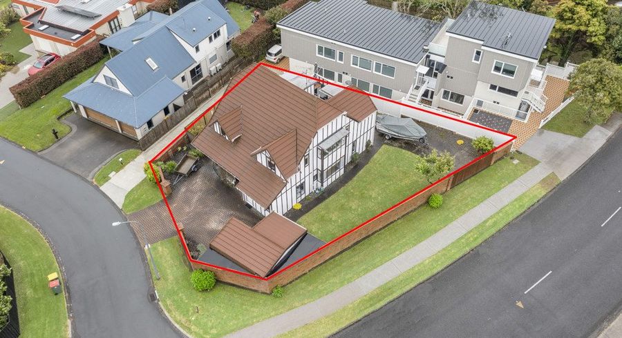  at 1 Adonis Place, Half Moon Bay, Auckland