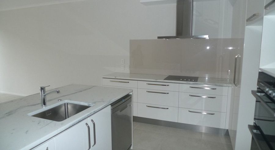  at 102 Stonefields Ave, Stonefields, Auckland City, Auckland
