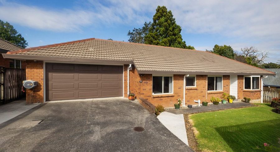  at 10 Davern Lane, New Lynn, Auckland