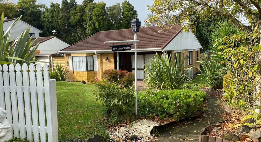  at 1/15 Micawber Place, Mellons Bay, Manukau City, Auckland