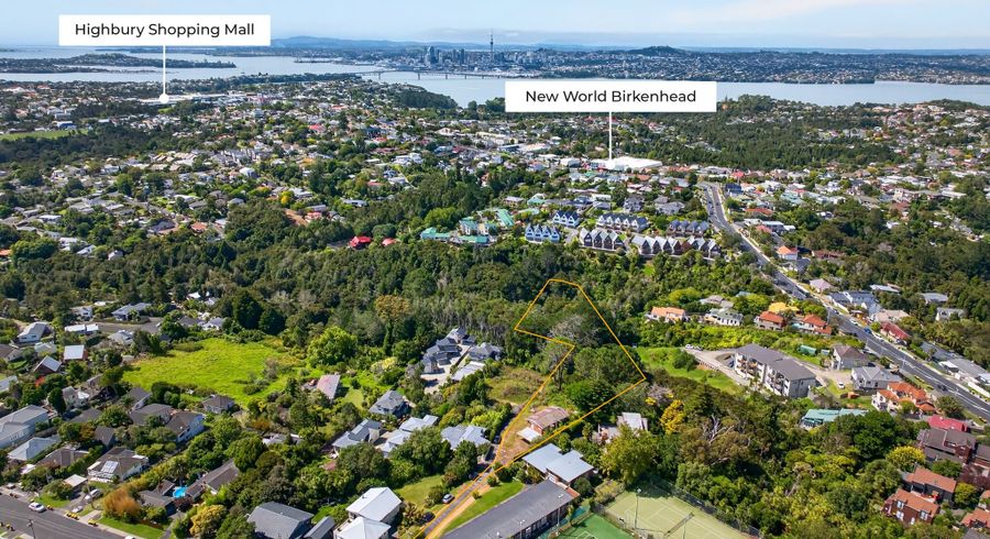  at 5 Verran Road, Birkenhead, North Shore City, Auckland