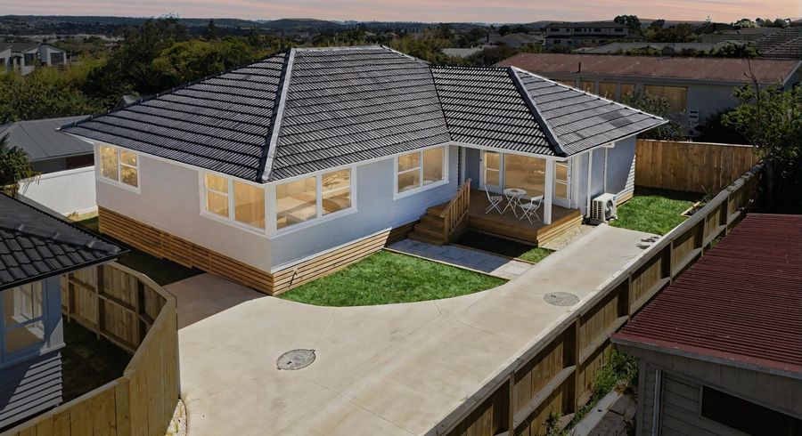  at 154a View Road, Sunnyvale, Waitakere City, Auckland
