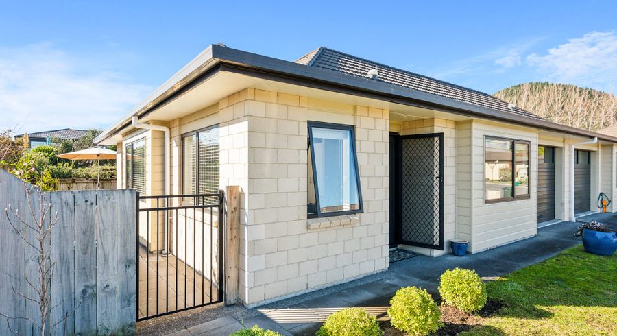  at 25/3 Georgia Grove, Paraparaumu