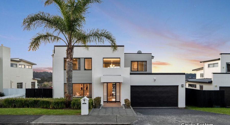  at 16 Oak View Terrace, Albany, North Shore City, Auckland