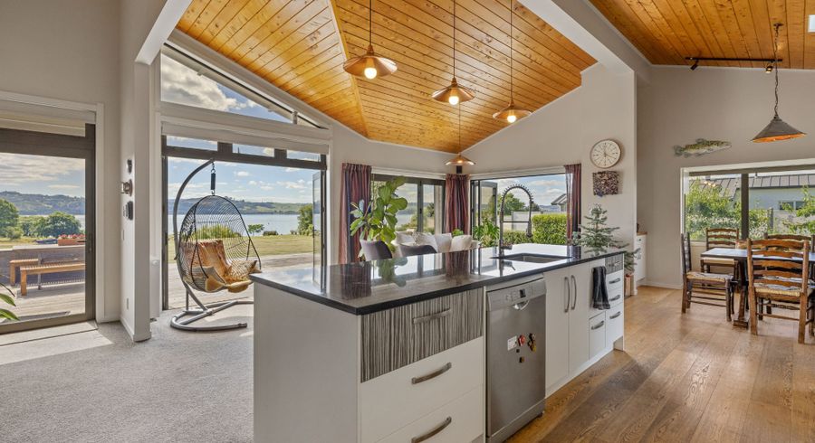  at 32 Kuiwai Drive, Rainbow Point, Taupo