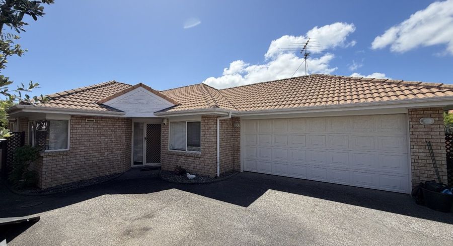  at 180A Botany Road, Botany Downs, Manukau City, Auckland