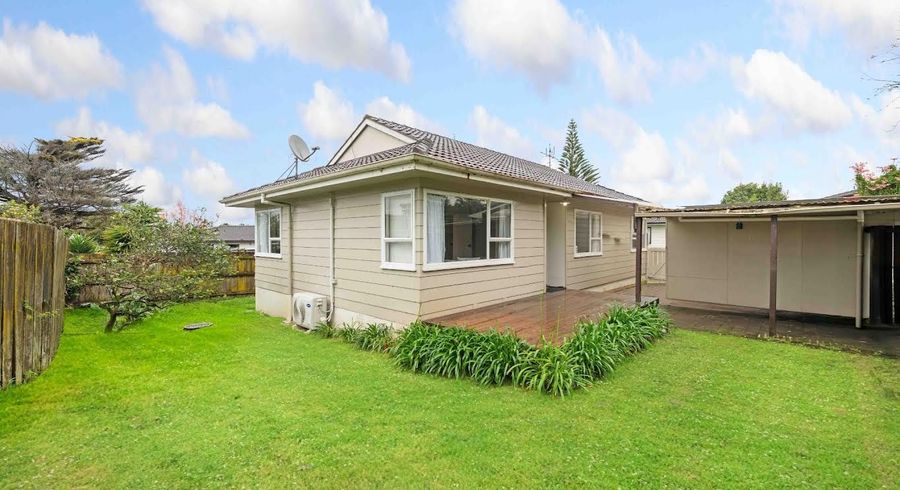  at 2/17 Anglers Way, Wattle Downs, Manukau City, Auckland