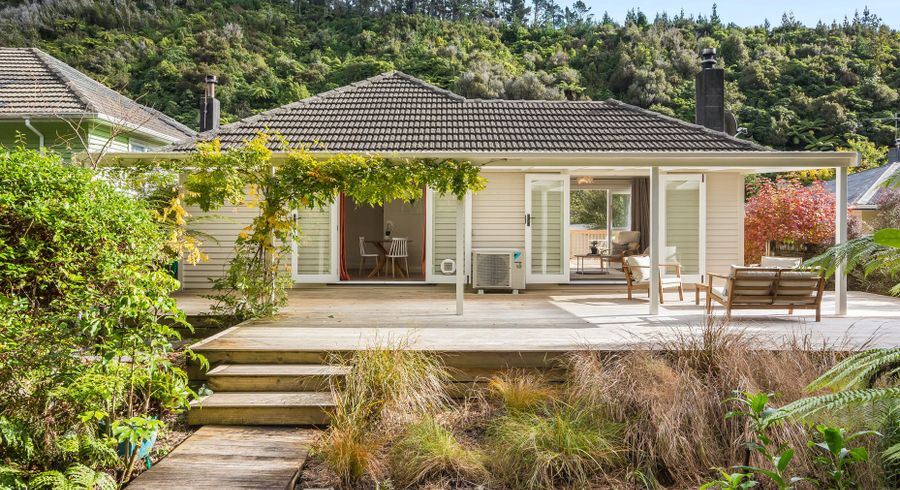  at 27 Sunny Grove, Wainuiomata, Lower Hutt