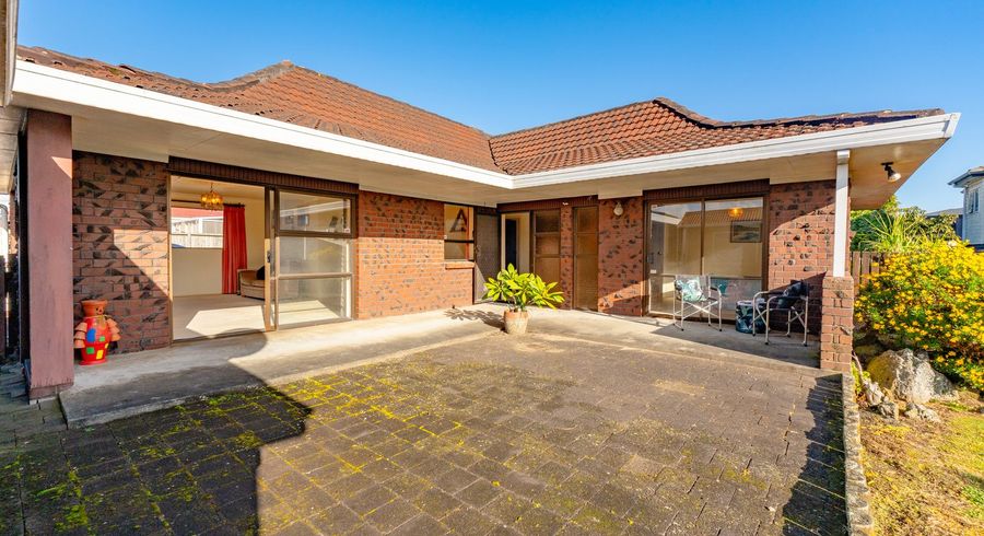  at 2/58 Birdwood Avenue, Papatoetoe, Auckland