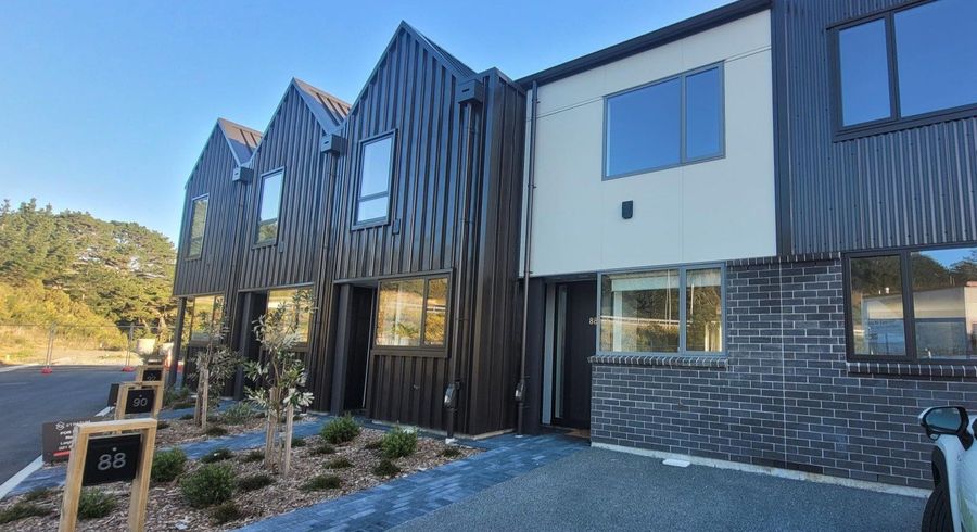  at 88 Ara Paiwhenua, Tawa, Wellington, Wellington