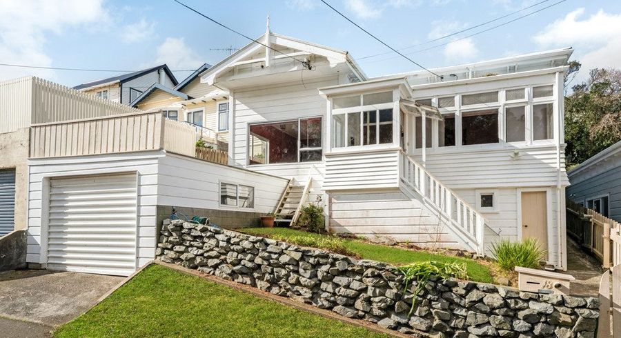  at 18 Woburn Road, Northland, Wellington, Wellington
