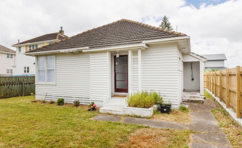  at 24 Tyne Street, Roslyn, Palmerston North
